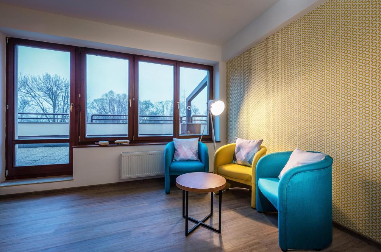 Hotel Moment - Bistro & Ubytovanie Batizovce Esterno foto